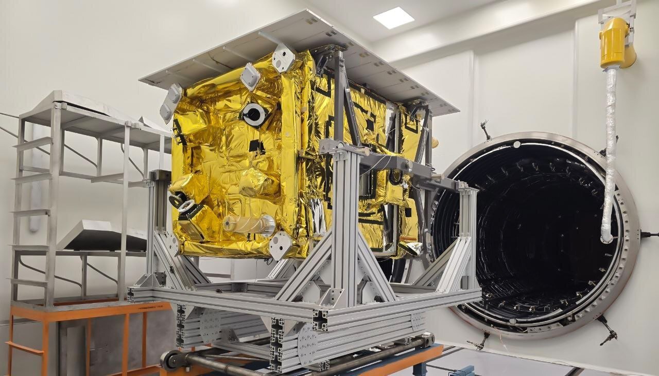 Barl Completes Thermal Vacuum Testing of "EOS-O" Satellite Thermal Model
