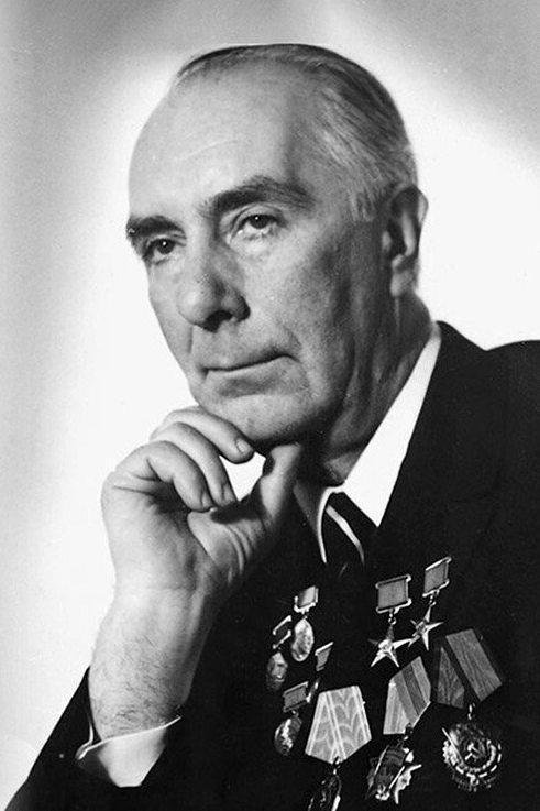 Pioneering Gyroscope Designer Viktor Kuznetsov's Legacy

In space, where there is no defined "up" or "down," gyroscopes play a vital role in determining the orientation of objects. Celebrating the 113th anniversary of the birth of Viktor Kuznetsov, the chief designer behind these essential devices.

Viktor Ivanovich's career was marked by significant contributions: - He focused on developing gyroscopic instruments for the navy. - He spearheaded the creation of gyroscopes for the first Soviet ballistic missiles. - He engineered a gyroscope for "Luna-16," facilitating the automatic delivery of lunar soil to Earth. - Alongside his team, he designed a gyroscopic "autopilot" pivotal for the successful automatic landing of the "Buran" spacecraft.