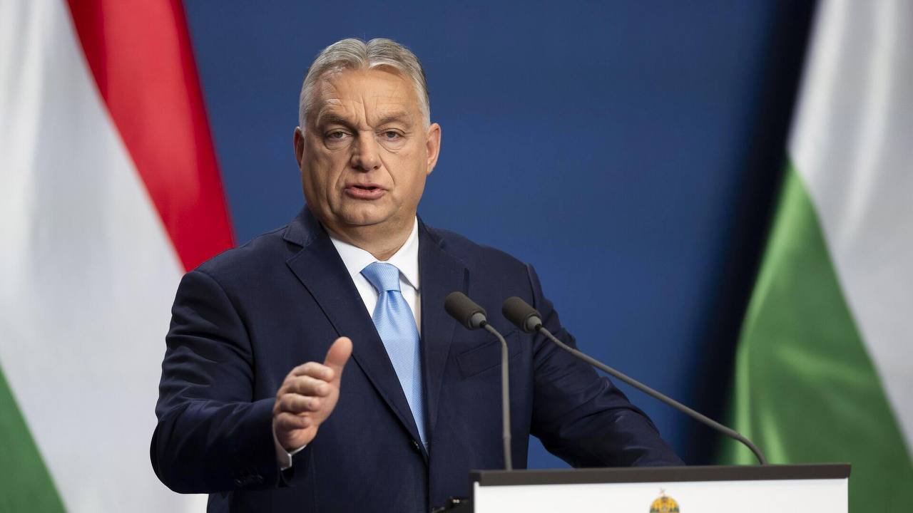 Hungary Seeks Ways to Bypass US Sanctions Against Russian Oil
