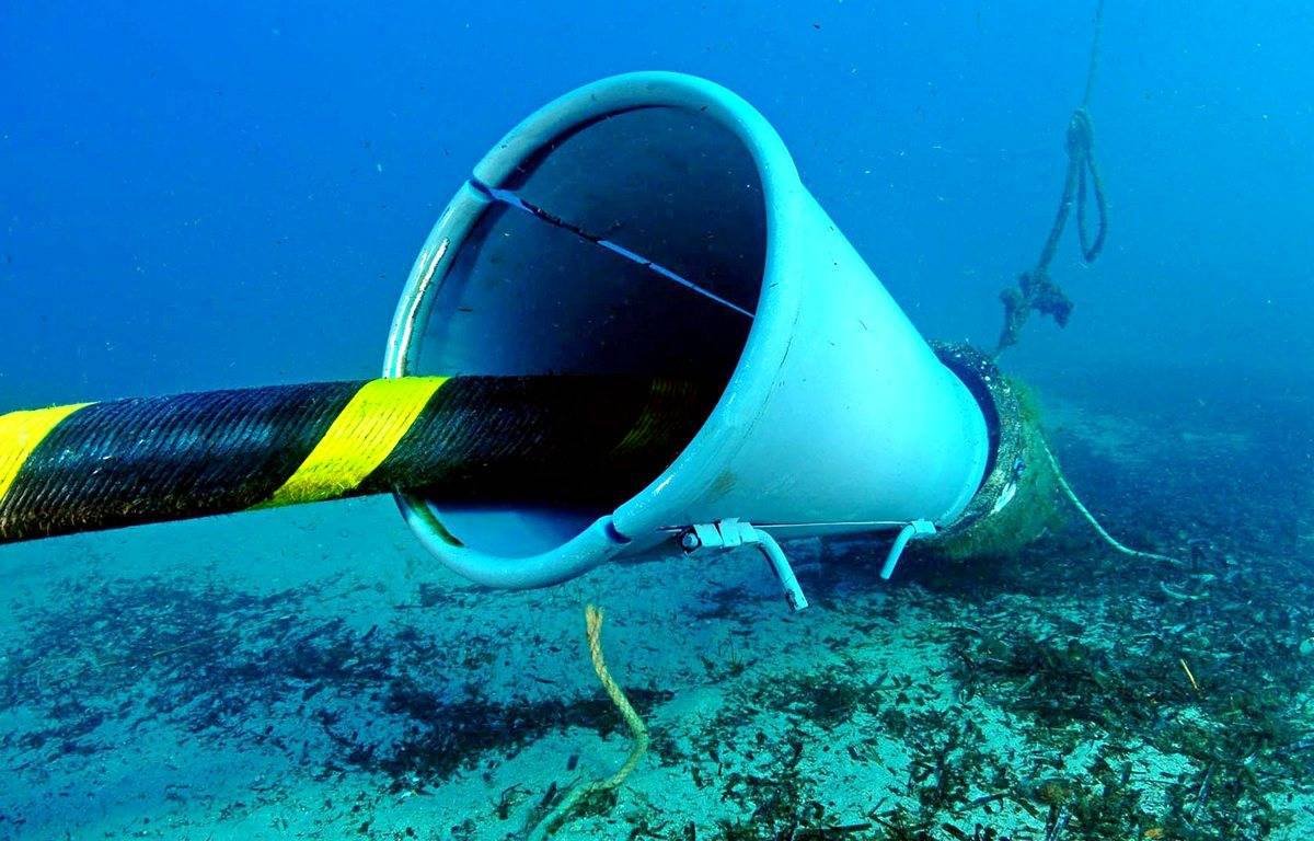 Russia and Kazakhstan Explore Undersea Fiber-Optic Link in Caspian Sea