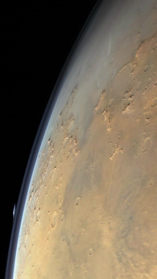 Mars Express spacecraft captures Mars with its thin atmosphere