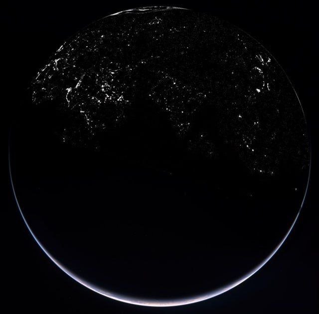 Rosetta Spacecraft Captures Stunning Night Earth View