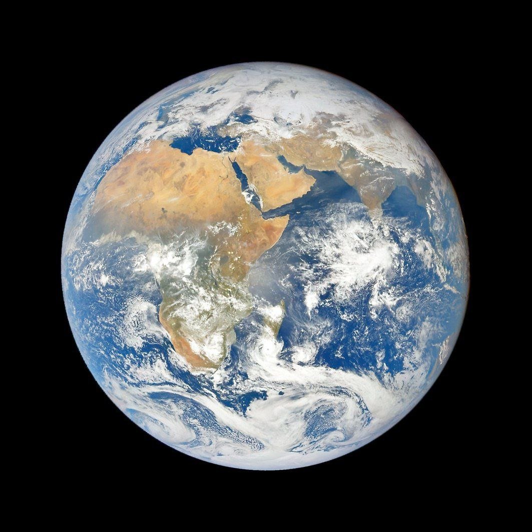 Dscovr Satellite Captures Image of Earth

On March 1, 2025, the DSCOVR satellite took a stunning image of our fragile planet.

This high-resolution photograph showcases the beauty and vulnerability of Earth from space.