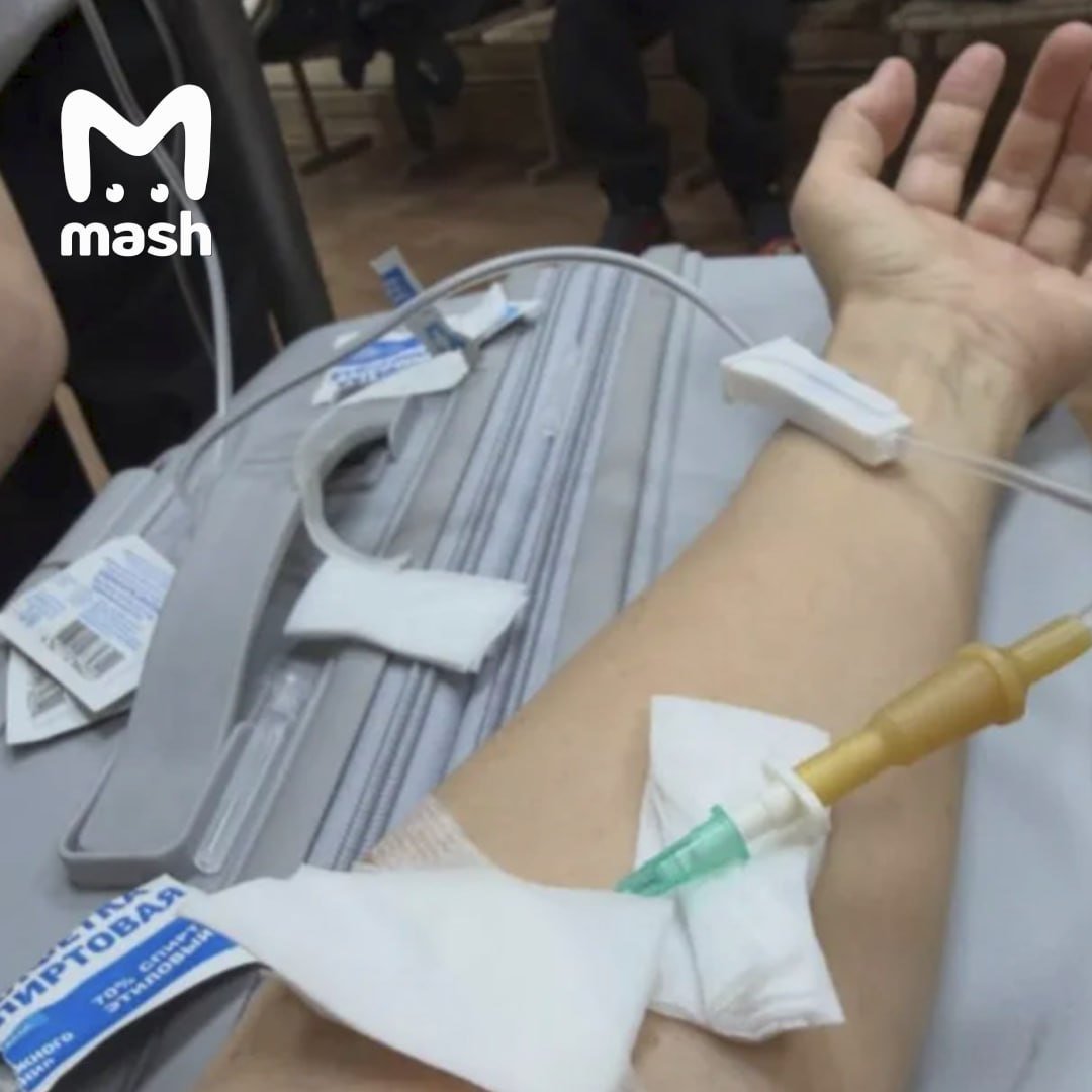 Singer Tatyana Bulanova Hospitalized After Concert in Ulyanovsk Region

Tatyana Bulanova was rushed to the hospital in Dimitrovgrad, Ulyanovsk region, after her concert when her blood pressure spiked, requiring immediate medical attention.

Following her performance on March 21, the singer suddenly fell ill, leading to the administration of an IV drip at the hospital to regulate her elevated blood pressure. Fortunately, Tatyana is now in stable condition and recovering well.

Despite the health scare, the concert director confirmed that Tatyana Bulanova's scheduled performance in Penza will proceed as planned.