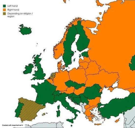 **▫️ На какой руке обычно носят обручальные кольца в разных странах Европы**